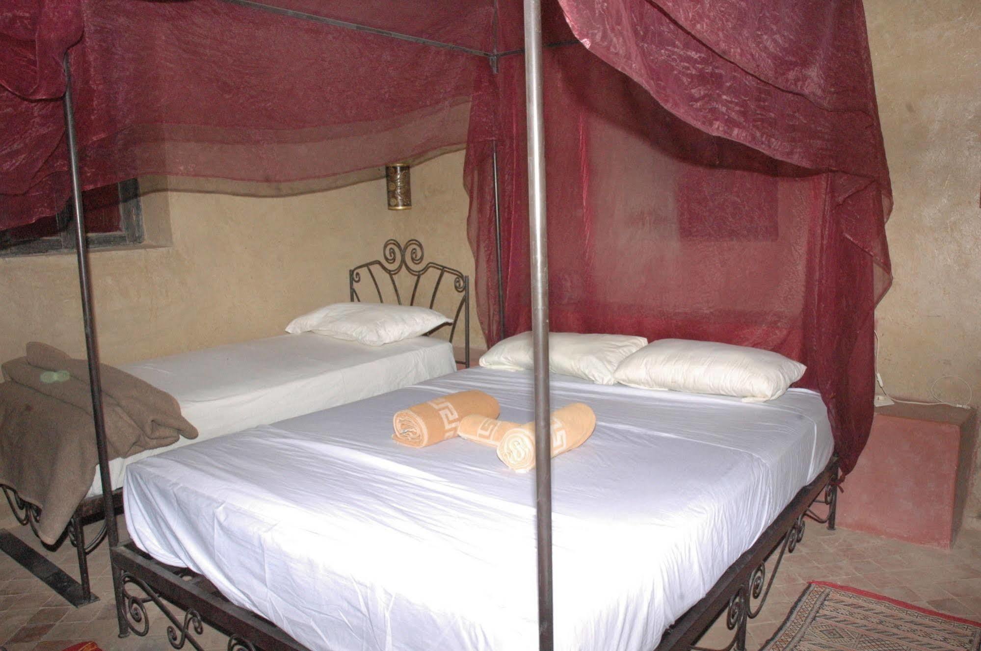 Auberge Kasbah Leila Erfúd Kültér fotó